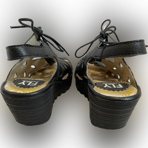 Fly Yexa Sandal - Picture 4 of 5